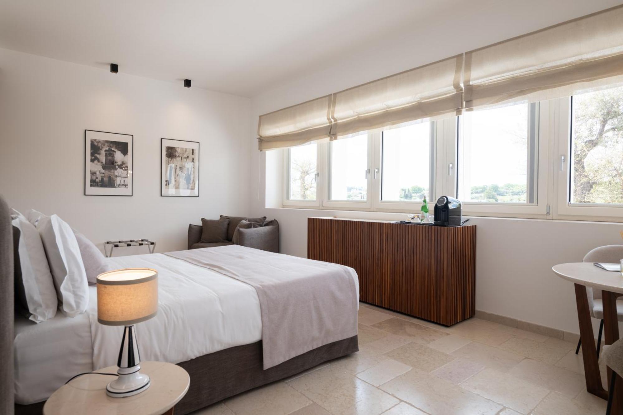 Essenza Relais Contemporaneo Bed & Breakfast Cisternino Bagian luar foto